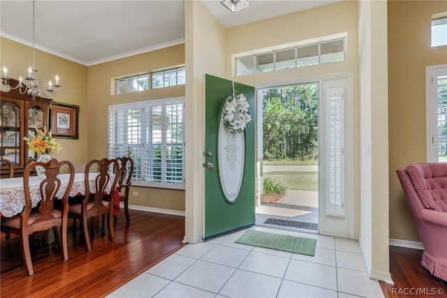7 Maidenbush Court W, Homosassa, FL 34446