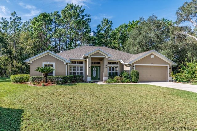 7 Maidenbush Court W, Homosassa, FL 34446