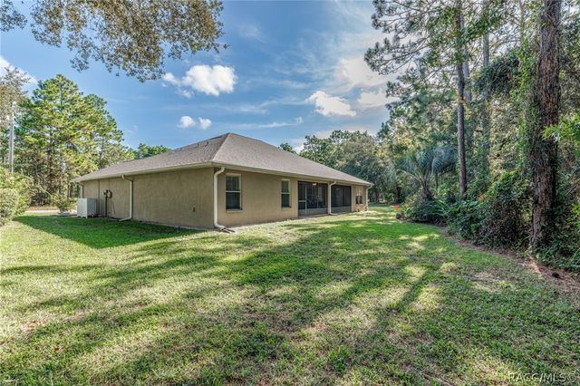 7 Maidenbush Court W, Homosassa, FL 34446