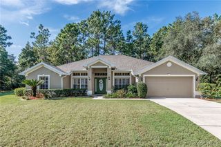 7 Maidenbush Court W, Homosassa, FL 34446