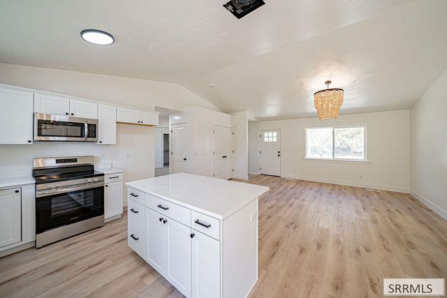 2901 Bliss Drive, Idaho Falls, ID 83401