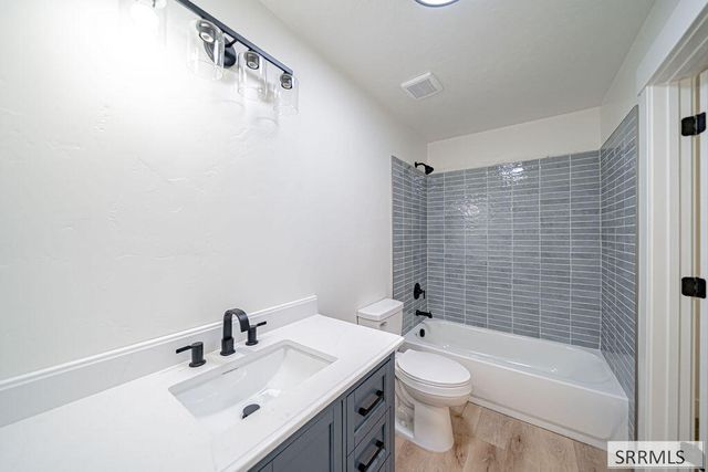 2901 Bliss Drive, Idaho Falls, ID 83401