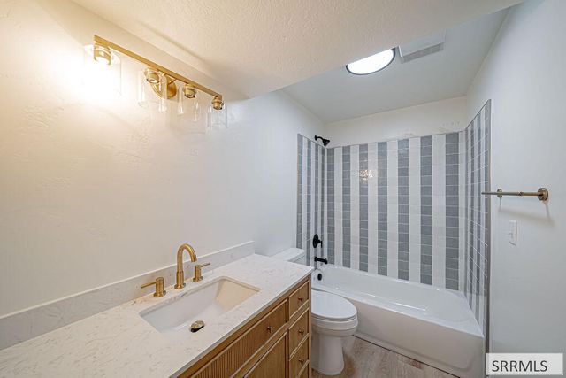 2901 Bliss Drive, Idaho Falls, ID 83401