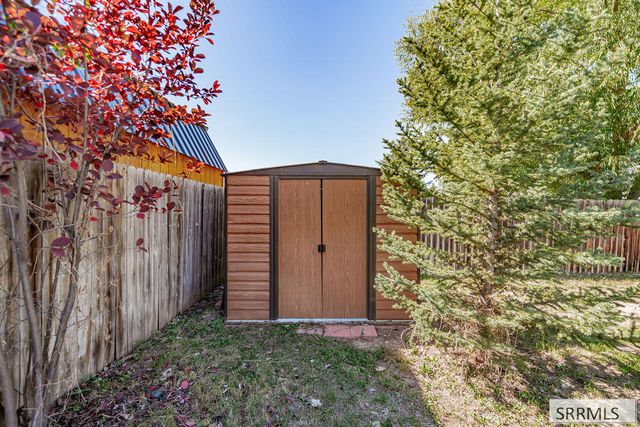 2901 Bliss Drive, Idaho Falls, ID 83401