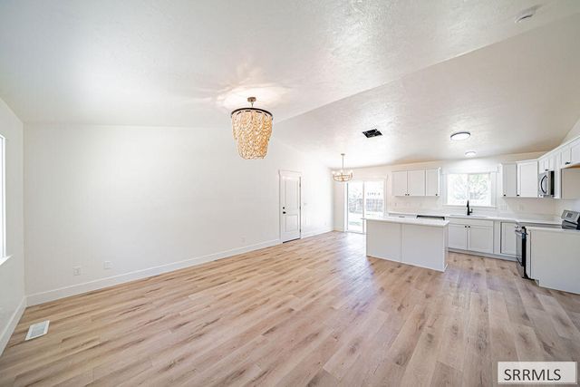 2901 Bliss Drive, Idaho Falls, ID 83401