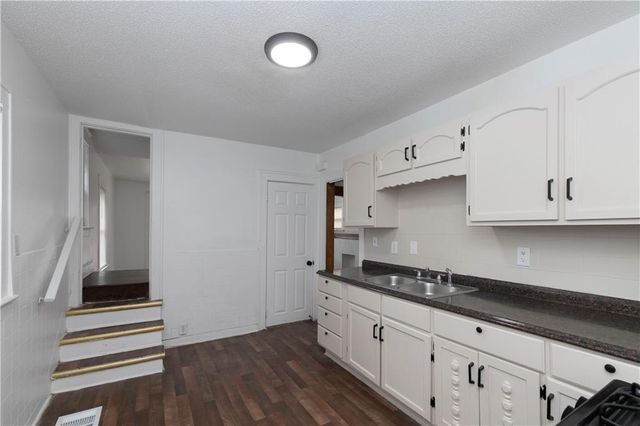 3717 Indiana Avenue, Kansas City, MO 64128