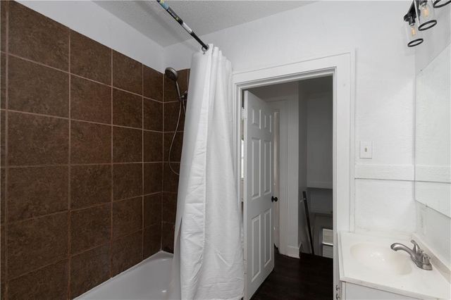 3717 Indiana Avenue, Kansas City, MO 64128