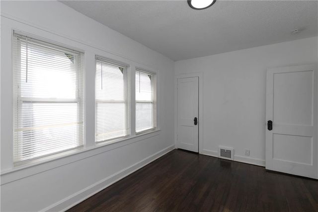 3717 Indiana Avenue, Kansas City, MO 64128