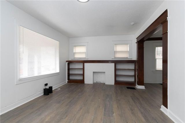 3717 Indiana Avenue, Kansas City, MO 64128