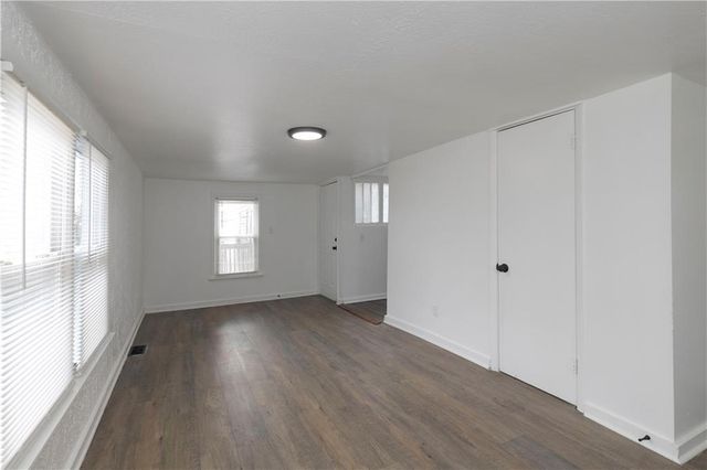 3717 Indiana Avenue, Kansas City, MO 64128