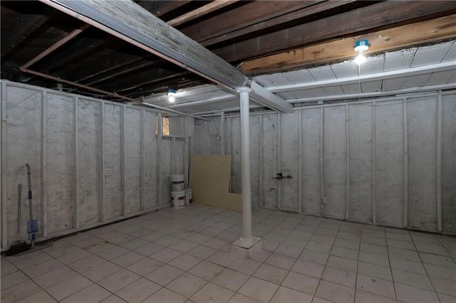 3717 Indiana Avenue, Kansas City, MO 64128