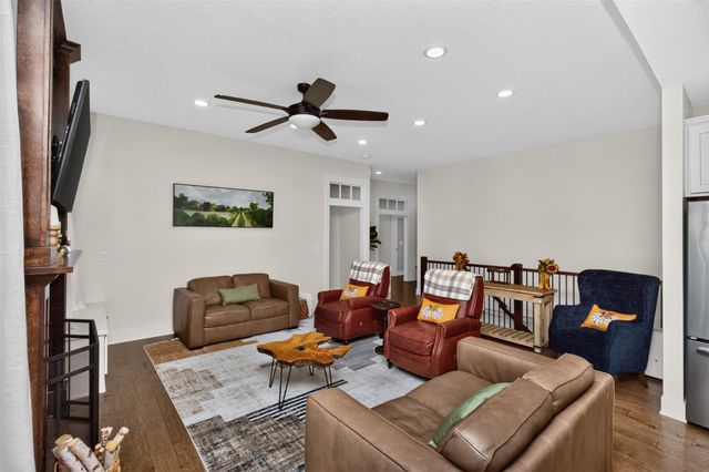 1904 SE Oliver Drive, Ankeny, IA 50021