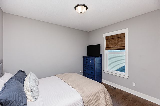 1904 SE Oliver Drive, Ankeny, IA 50021