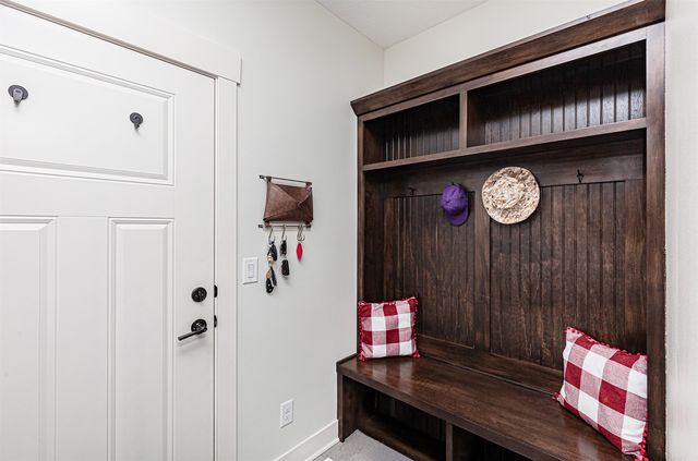 1904 SE Oliver Drive, Ankeny, IA 50021