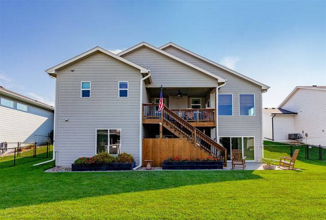 1904 SE Oliver Drive, Ankeny, IA 50021