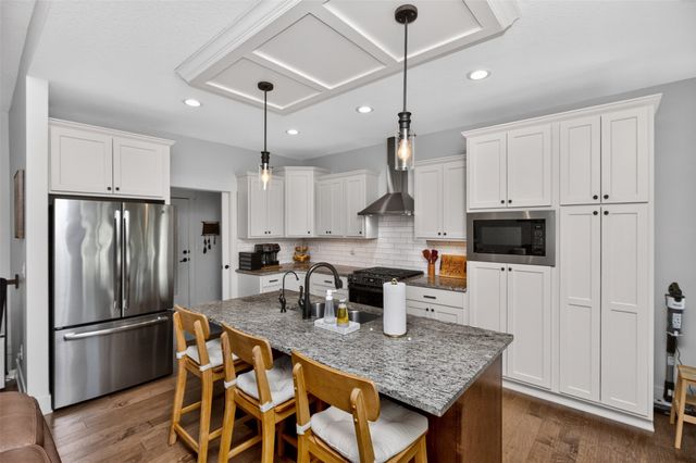 1904 SE Oliver Drive, Ankeny, IA 50021