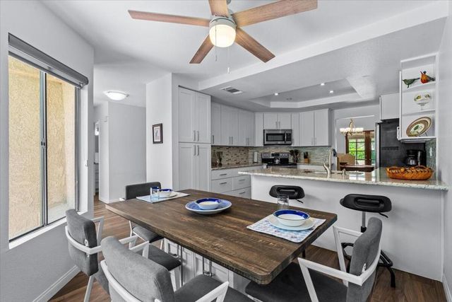 76919 Calle Mazatlan, La Quinta, CA 92253