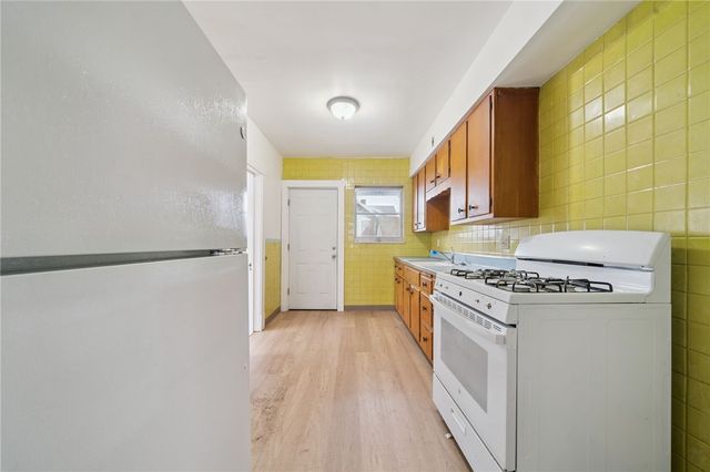 2817 Jenny Lind Street, Mckeesport, PA 15132