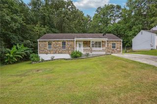 3203 Pawnee Drive, Rex, GA 30273