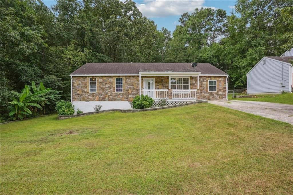 3203 Pawnee Drive, Rex, GA 30273