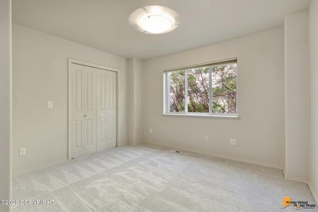 4742 Potter Crest Circle, Anchorage, AK 99516