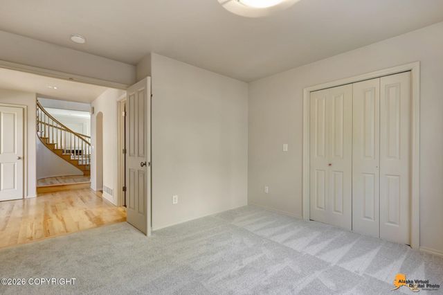4742 Potter Crest Circle, Anchorage, AK 99516