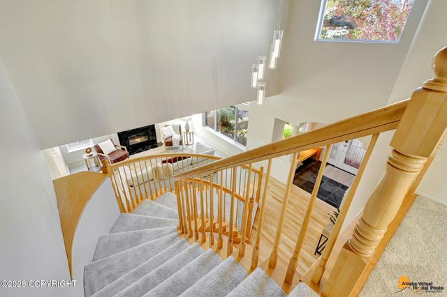 4742 Potter Crest Circle, Anchorage, AK 99516