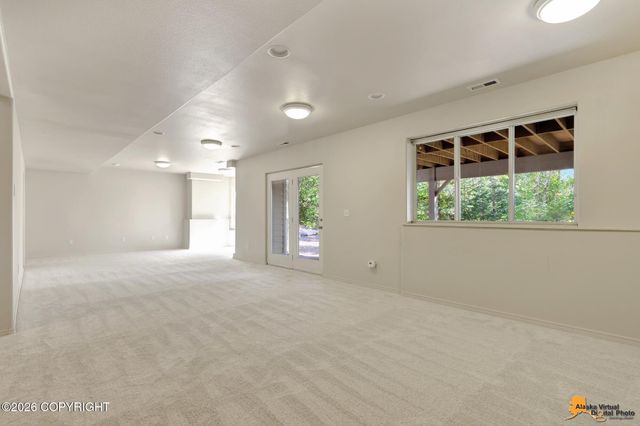 4742 Potter Crest Circle, Anchorage, AK 99516