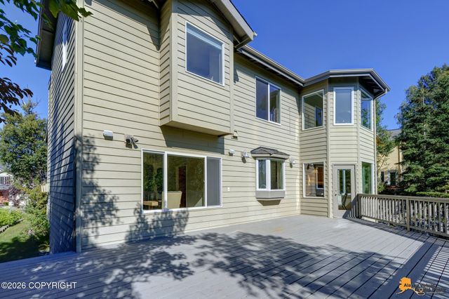 4742 Potter Crest Circle, Anchorage, AK 99516