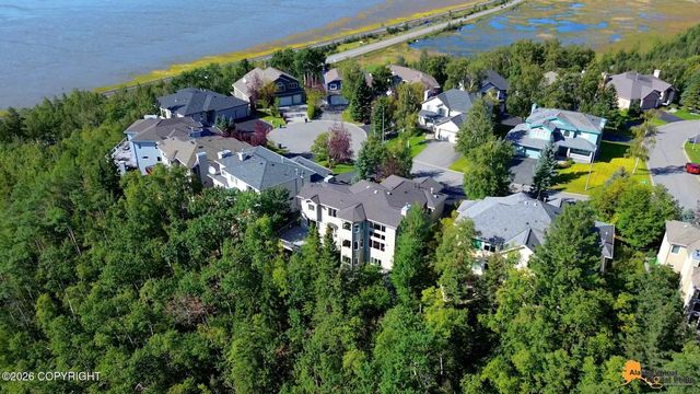 4742 Potter Crest Circle, Anchorage, AK 99516