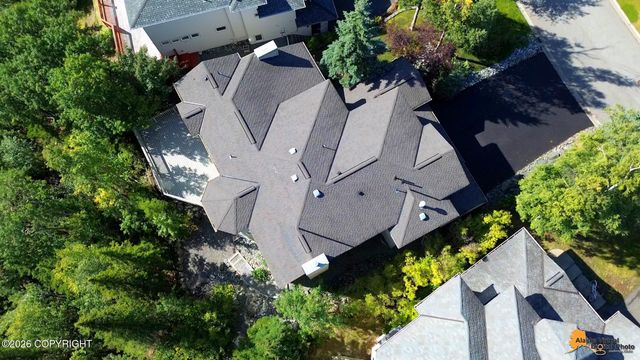 4742 Potter Crest Circle, Anchorage, AK 99516