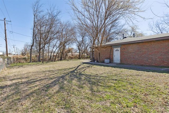 523 N Front Avenue, Noble, OK 73068
