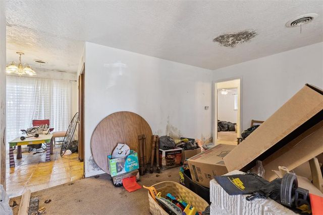 523 N Front Avenue, Noble, OK 73068