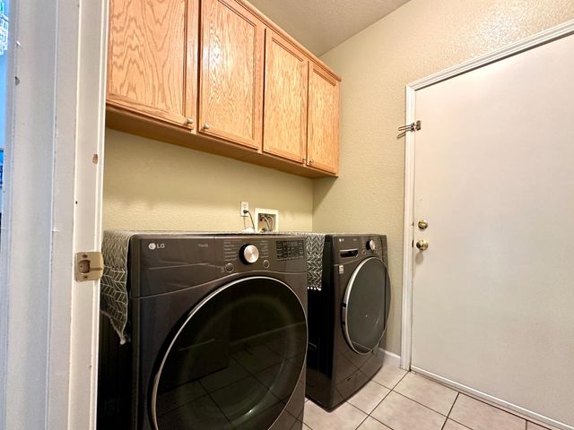 2259 Claremont Way, Yuba City, CA 95991