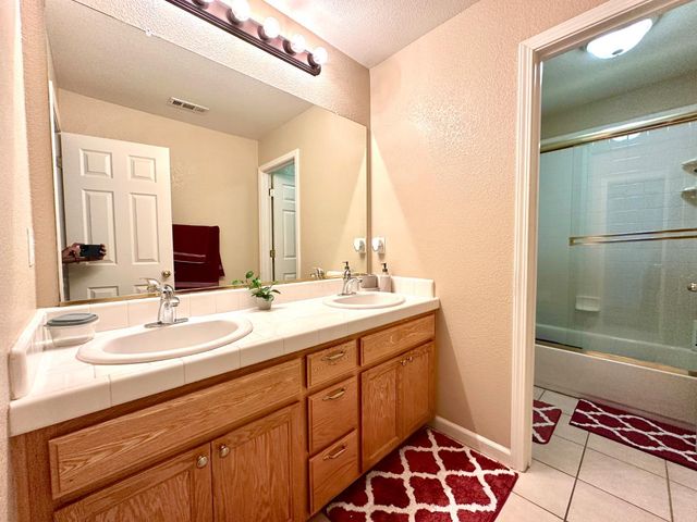 2259 Claremont Way, Yuba City, CA 95991