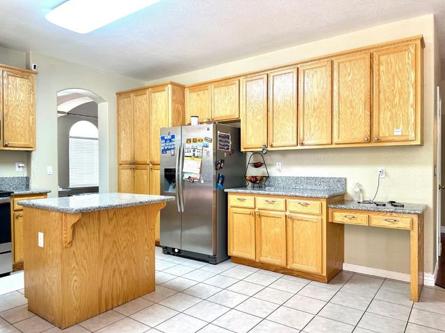 2259 Claremont Way, Yuba City, CA 95991