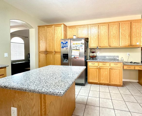 2259 Claremont Way, Yuba City, CA 95991