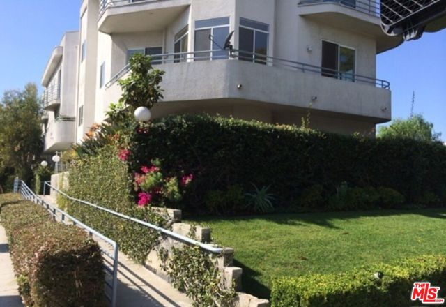 1325 ARIZONA Avenue 201, Santa Monica, CA 90404