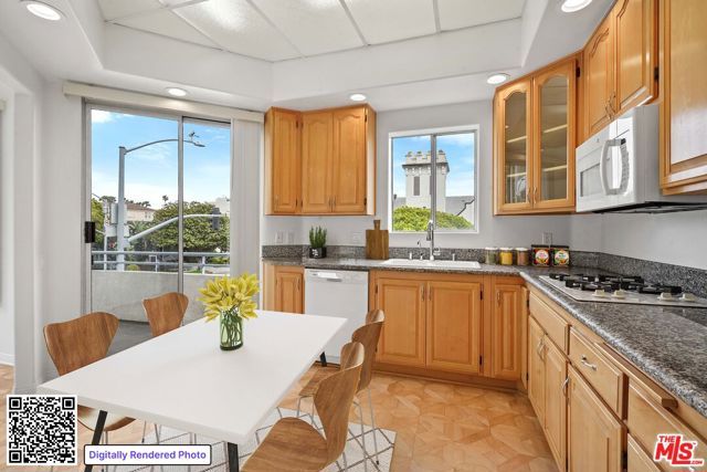 1325 ARIZONA Avenue 201, Santa Monica, CA 90404