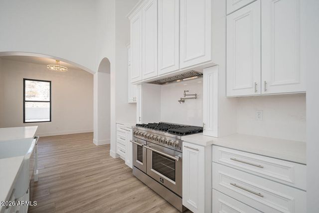 18609 W PORTER Drive, Goodyear, AZ 85338