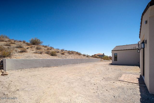 18609 W PORTER Drive, Goodyear, AZ 85338