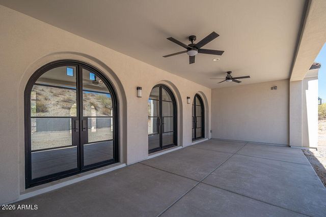 18609 W PORTER Drive, Goodyear, AZ 85338
