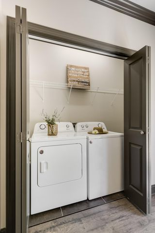 1064 E Elmwood Drive, Chattanooga, TN 37405