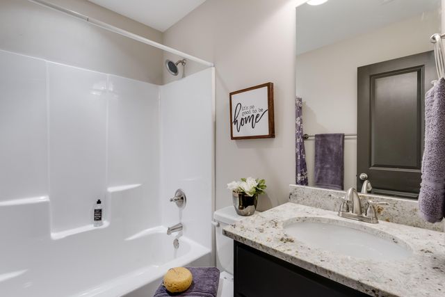 1064 E Elmwood Drive, Chattanooga, TN 37405