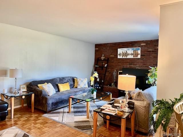 25611 Mulroy Drive, Southfield, MI 48033