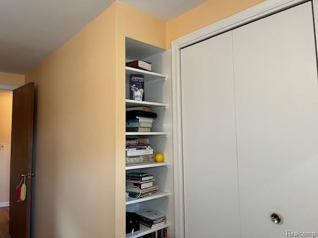 25611 Mulroy Drive, Southfield, MI 48033