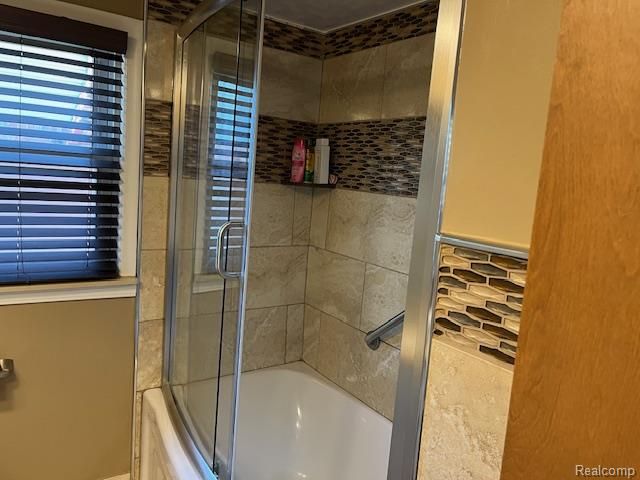 25611 Mulroy Drive, Southfield, MI 48033