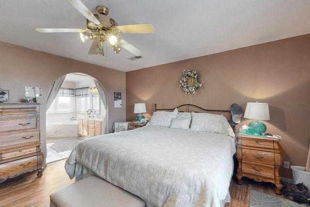 183 Sunrise Road, Santa Fe, NM 87507