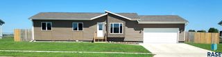 2904 N Bent Grass Ct, Sioux Falls, SD 57107