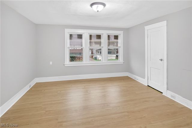 884 Nela View Road, Cleveland Heights, OH 44112